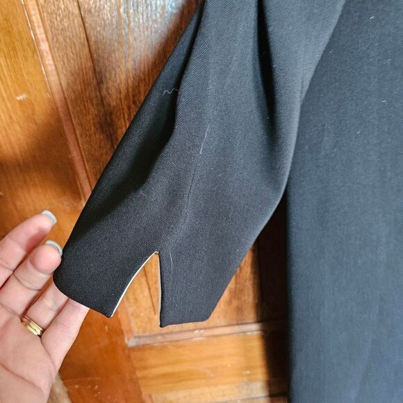 Danny & Nicole Off‑Shoulder Dress Black/White Size 8 | Elegant Evening Wear - Picture 7 of 10